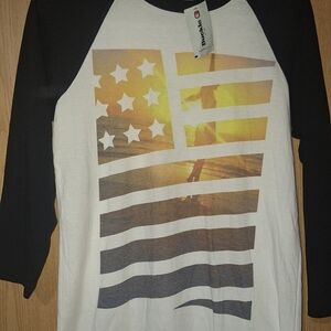 Buckish Black & White Raglan 3/4 Sleeve Tee with Sunset Flag Graphic